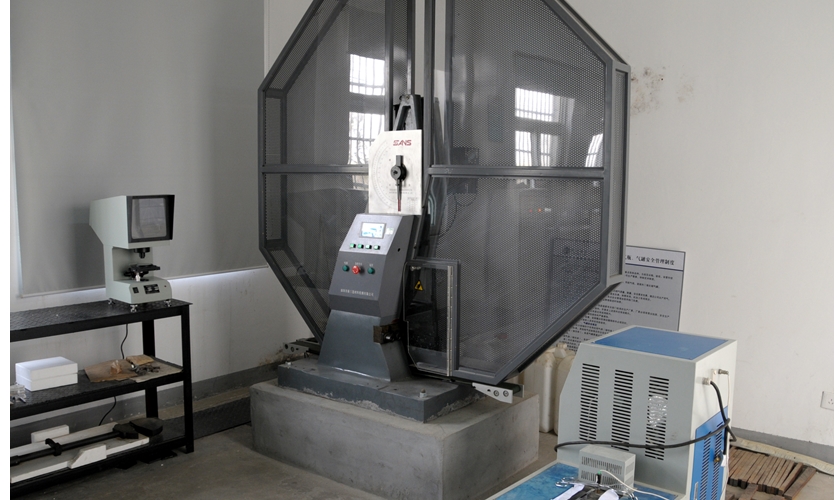 夏比沖擊試驗機